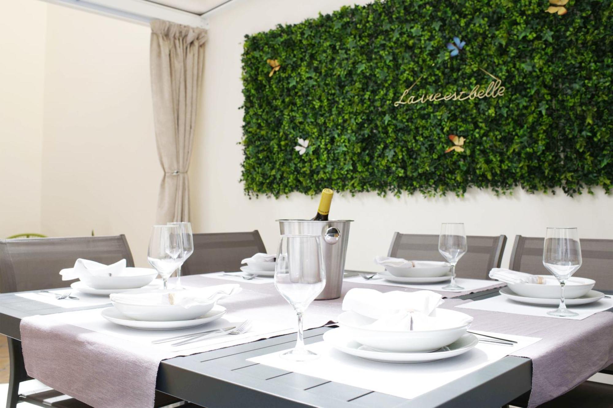 Boutique Plaza Catalonia Suites Cornella Cornella de Llobregat Bagian luar foto