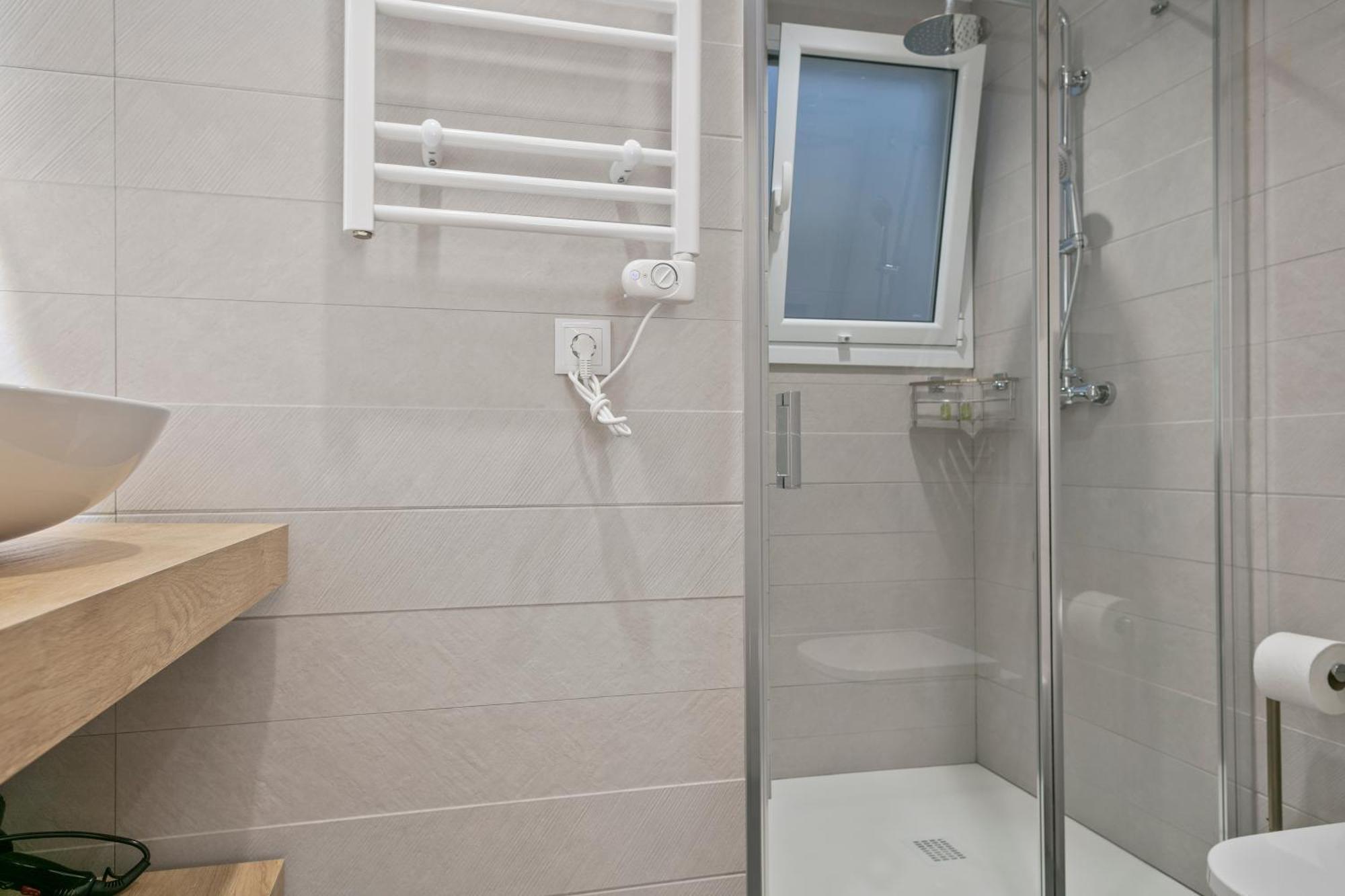 Boutique Plaza Catalonia Suites Cornella Cornella de Llobregat Bagian luar foto