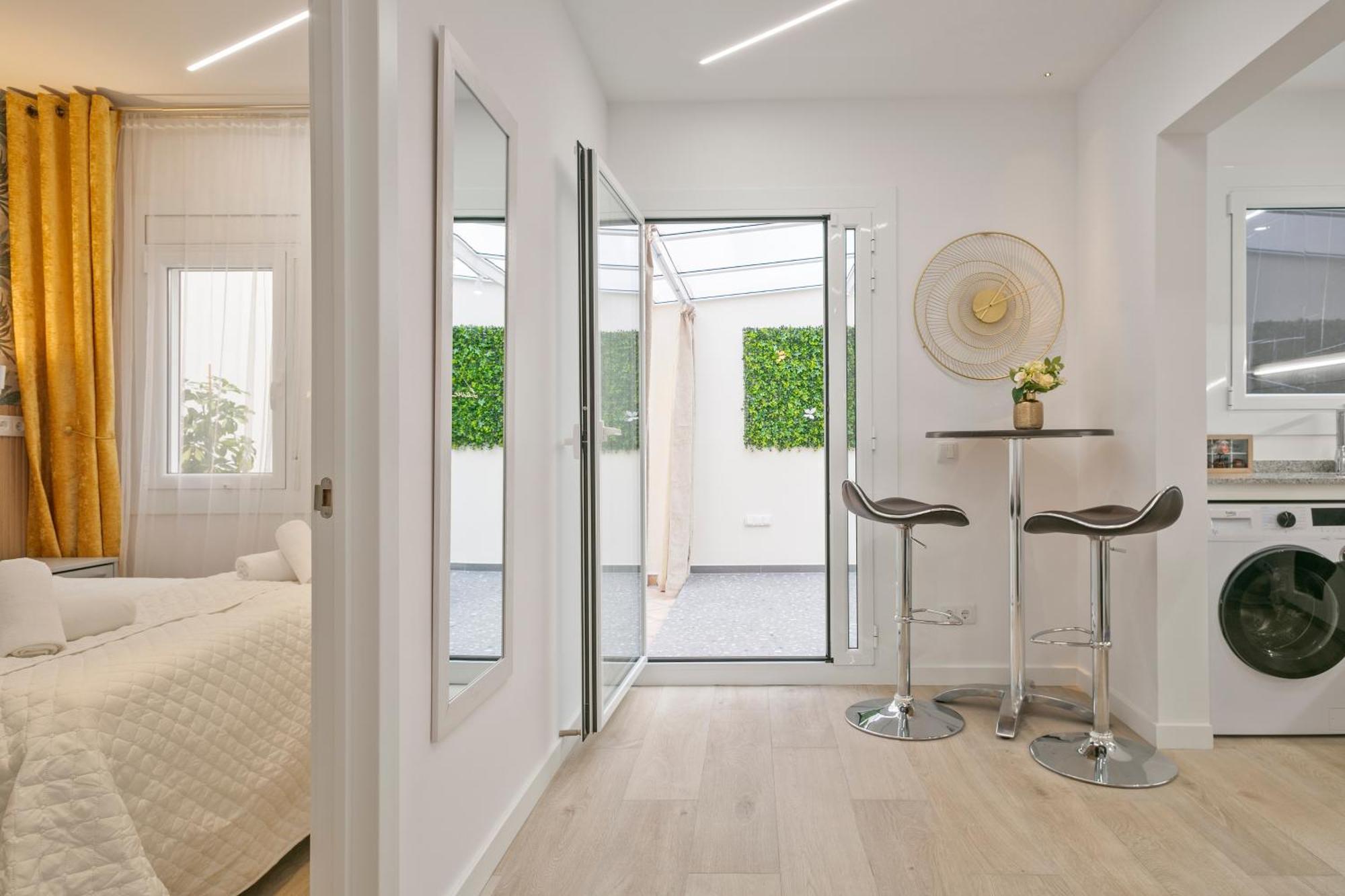 Boutique Plaza Catalonia Suites Cornella Cornella de Llobregat Bagian luar foto