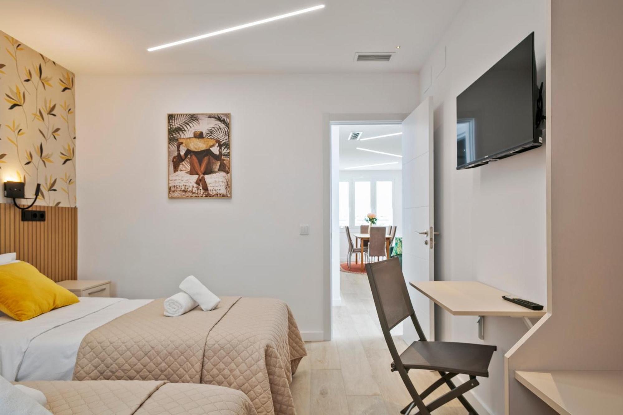 Boutique Plaza Catalonia Suites Cornella Cornella de Llobregat Bagian luar foto